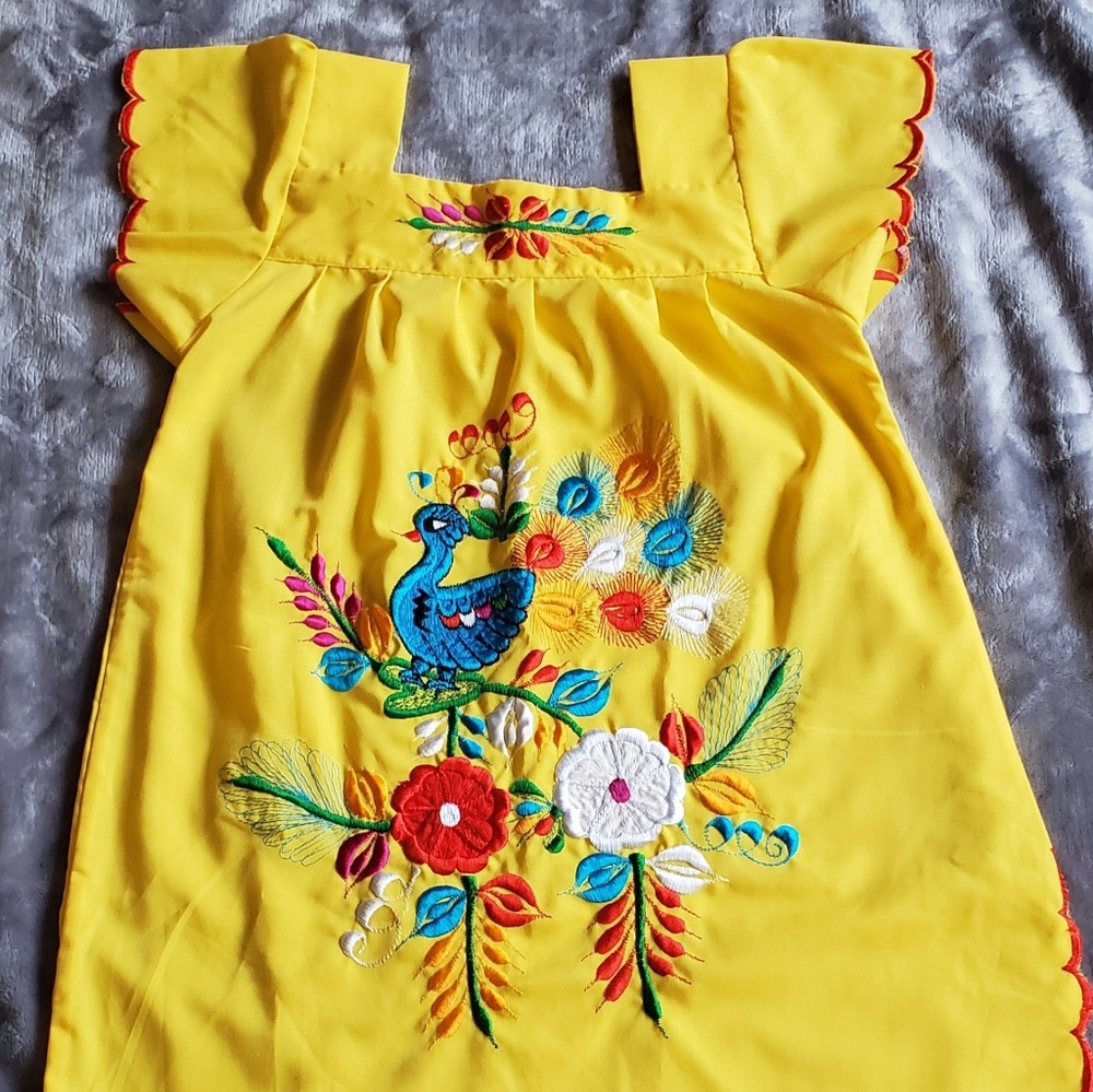 Embroidered dresses, sun dresses, casual maxi